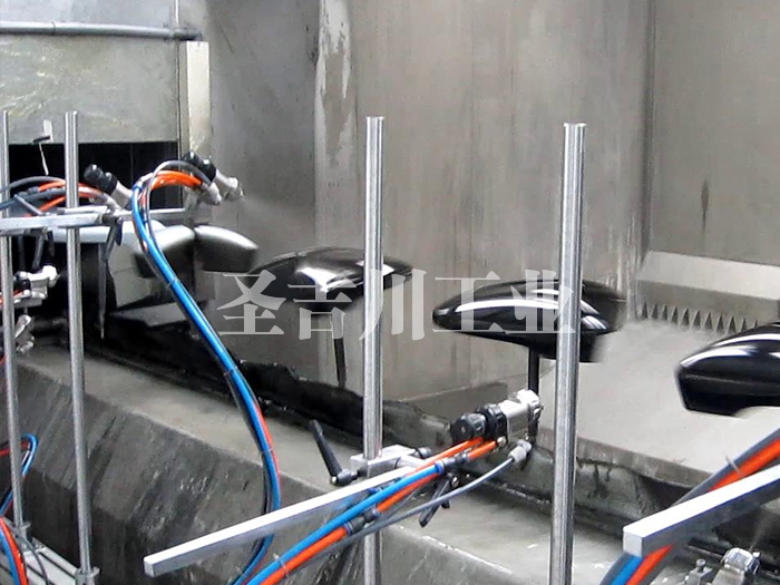 Rearview mirror fixed gun automatic spraying system