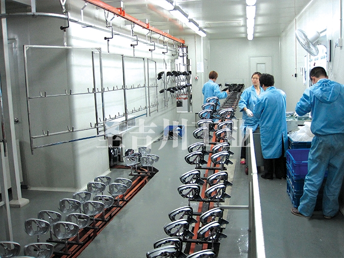 Rearview mirror suspended pre-treatment line to ground rail conveyor system