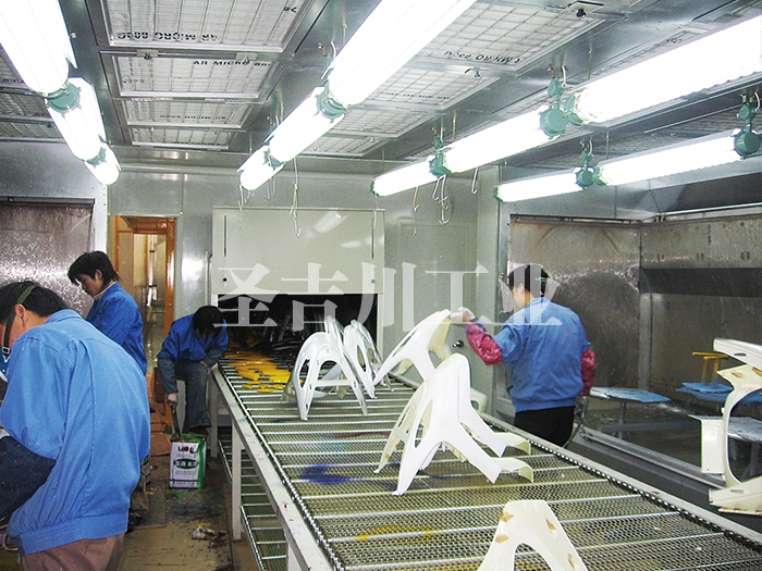 Flat spray paint line for plastic parts of motorcycles and electric vehicles