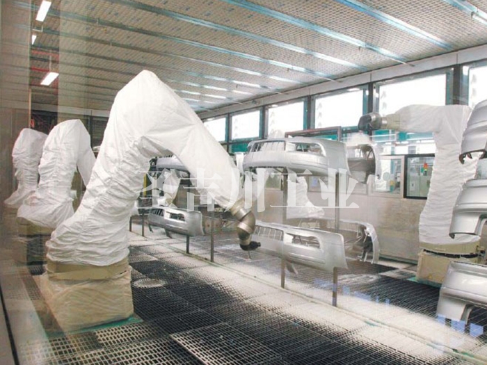 Water spin spray booth