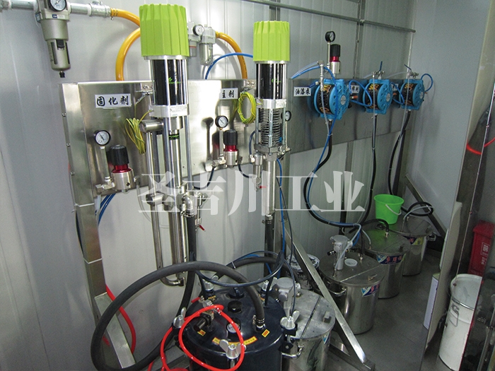 Centralized paint supply and color change system in spray booth